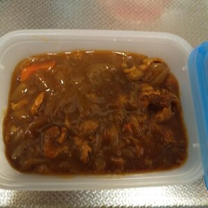 Staubで作る　無水りんごカレー